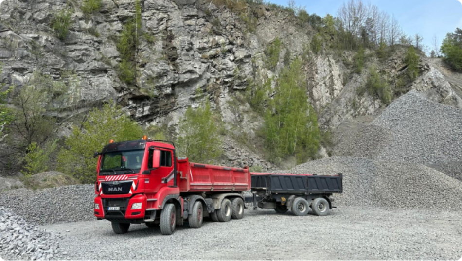 Autodoprava Hala specialista na převoz sypkých materiálů